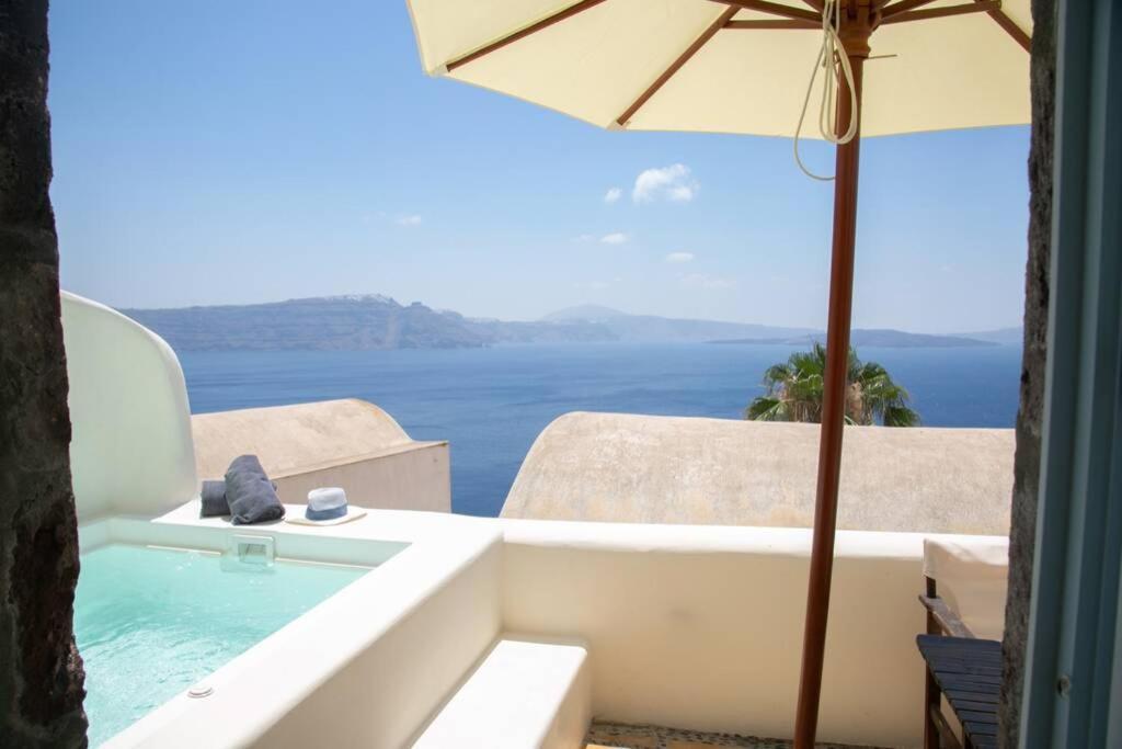 Dionyssos Cave House Villa Oia  Exterior photo