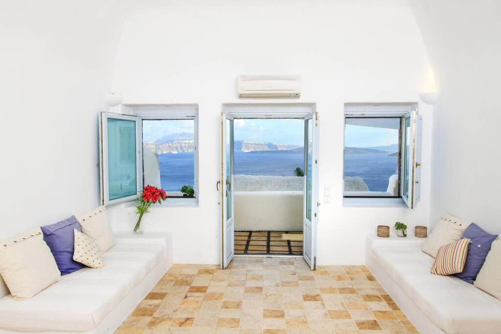 Dionyssos Cave House Villa Oia  Exterior photo