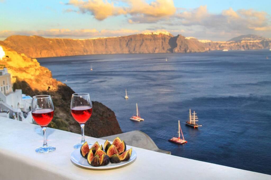 Dionyssos Cave House Villa Oia  Exterior photo